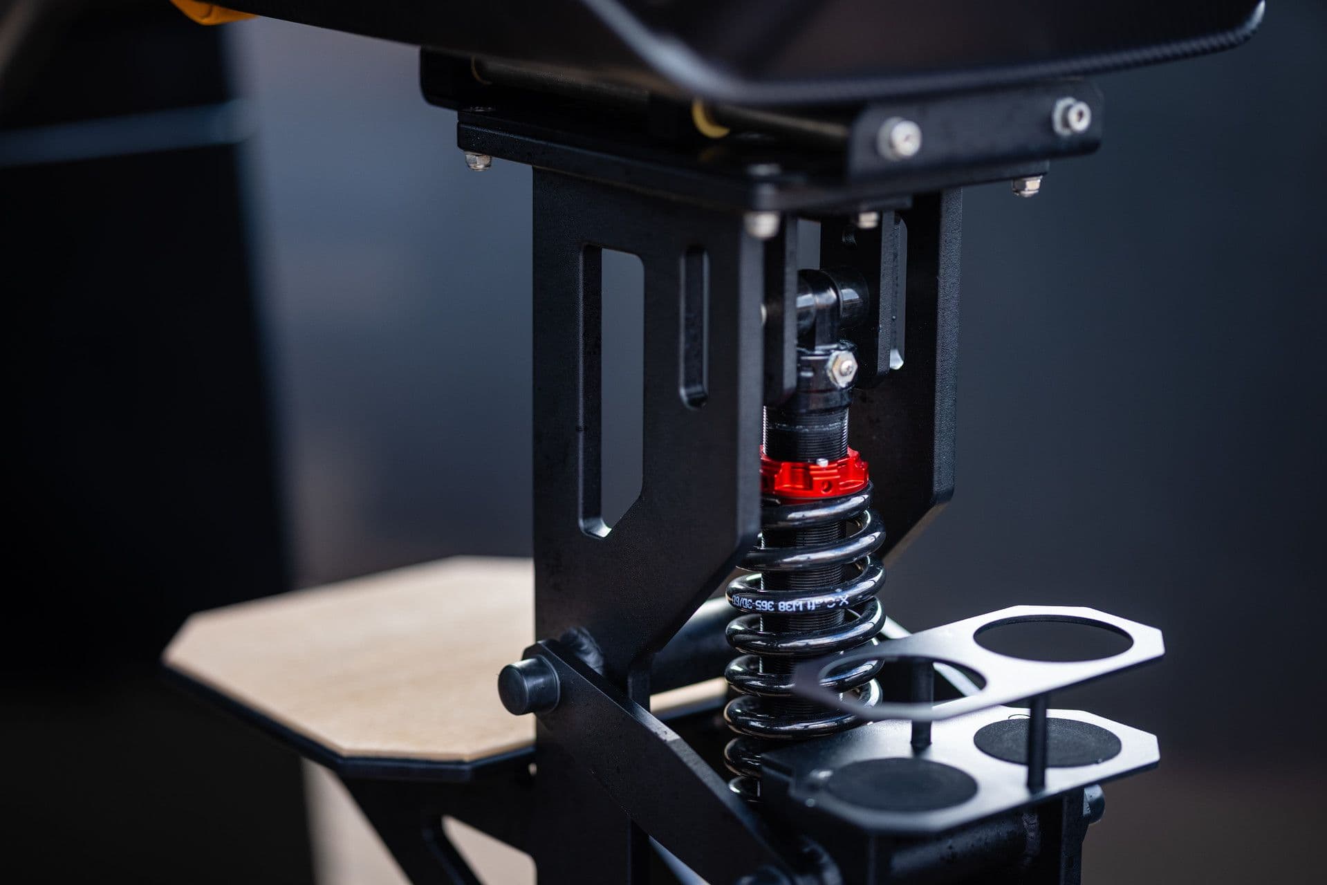 Wajer 38S outboard suspension seats