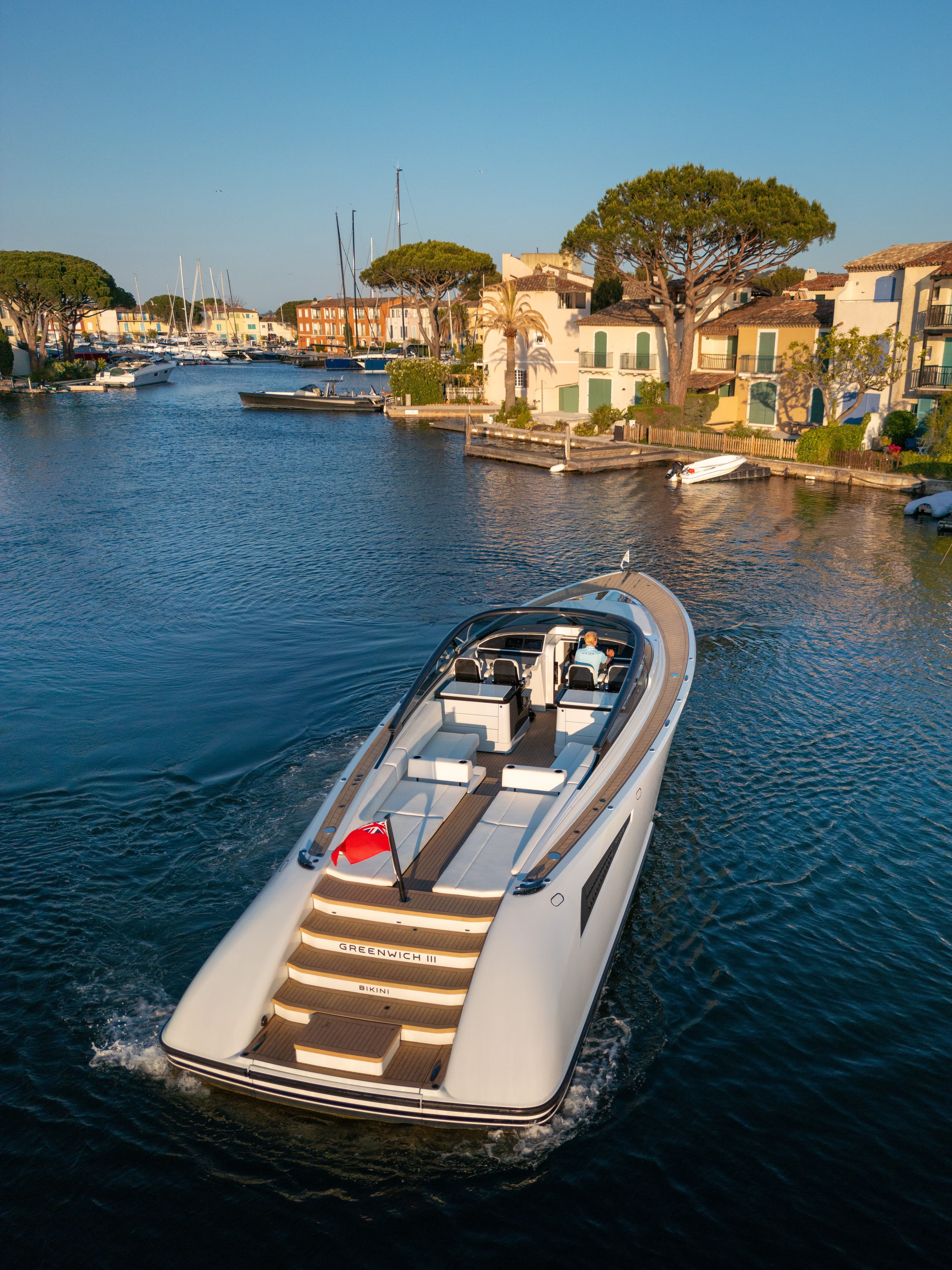 55037 Greenwich III 10