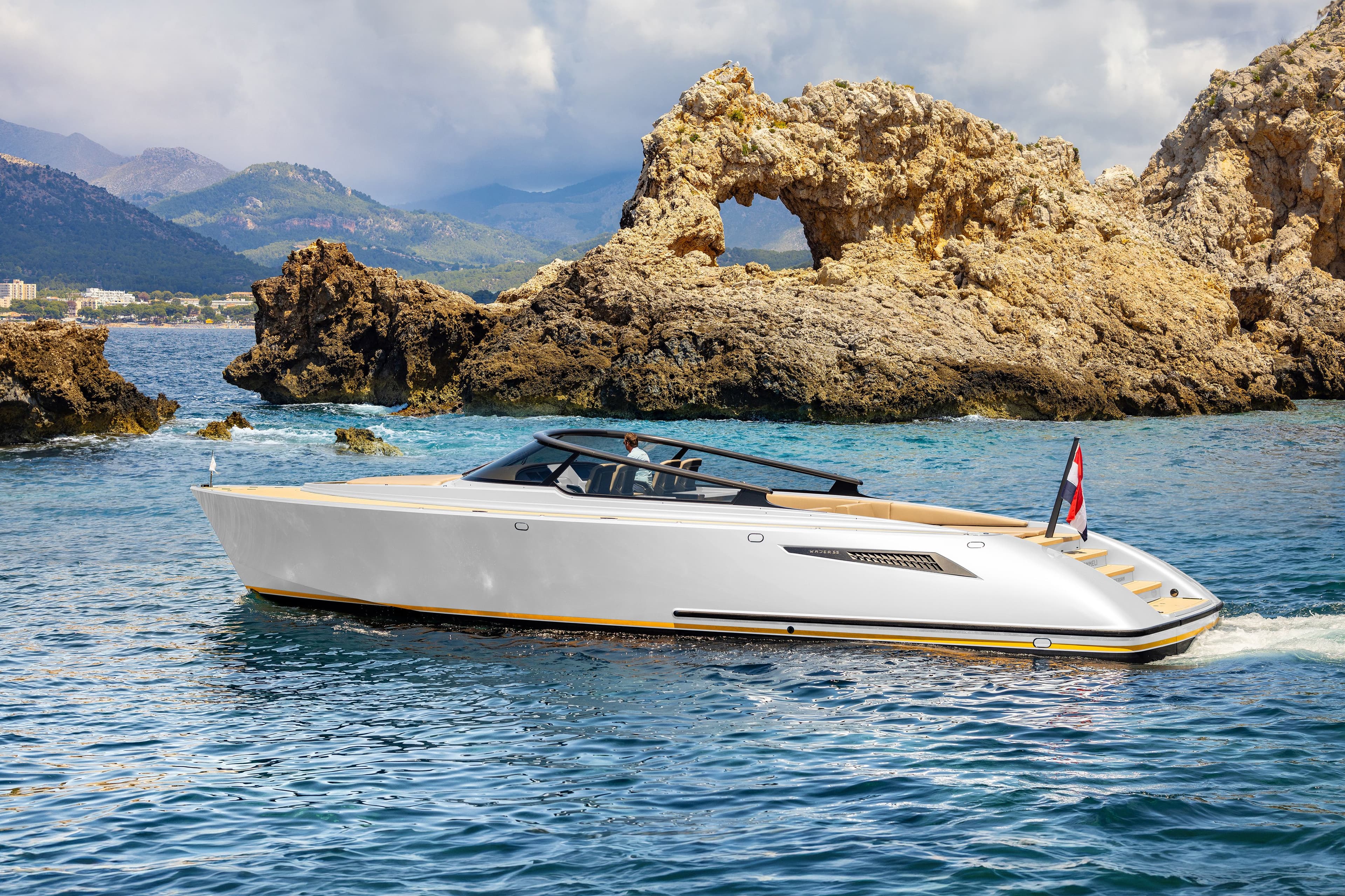 Wajer_55_colorised_light-metallic