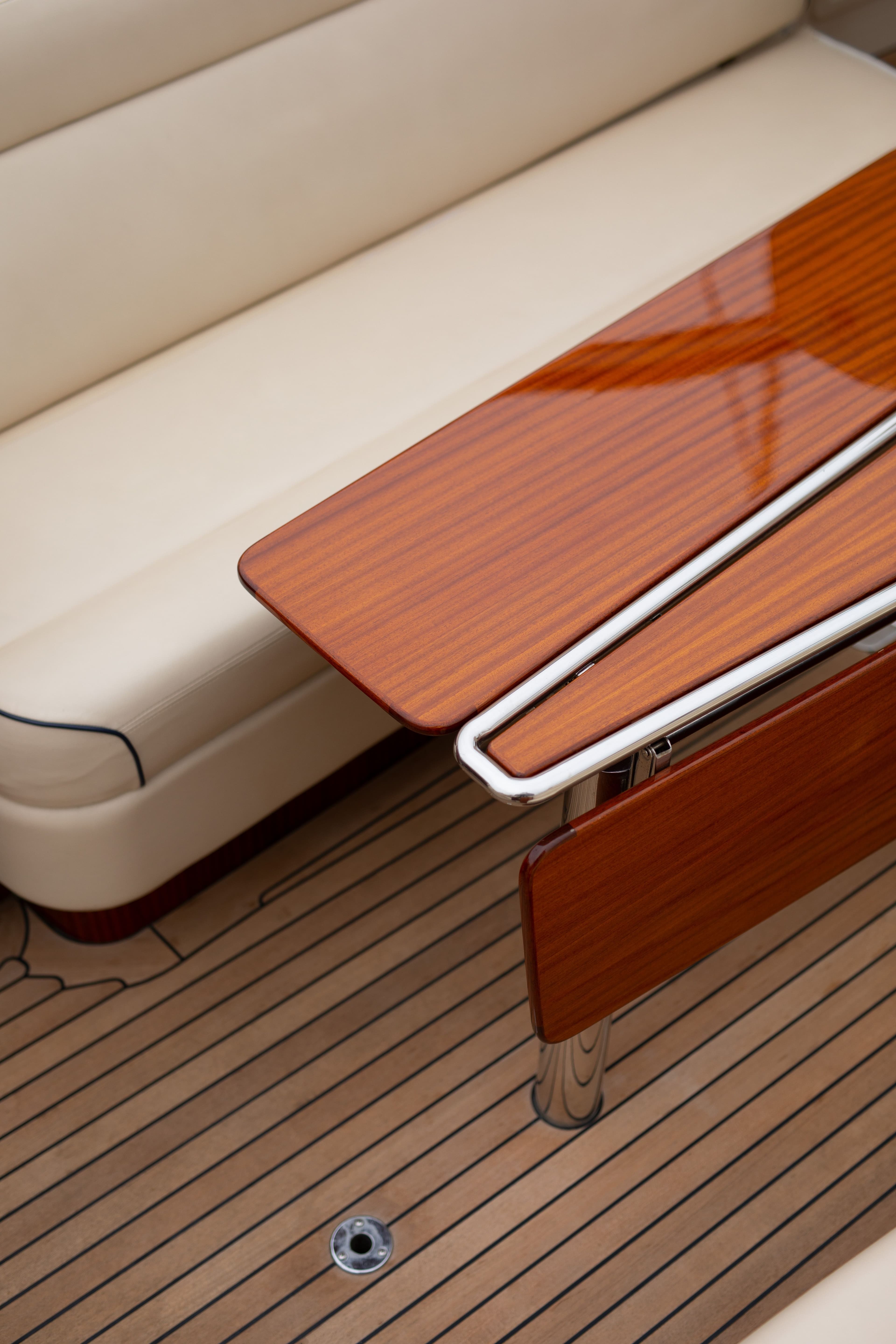 Wajer 37 lounge deck deatil table couch sofa upholstery wood