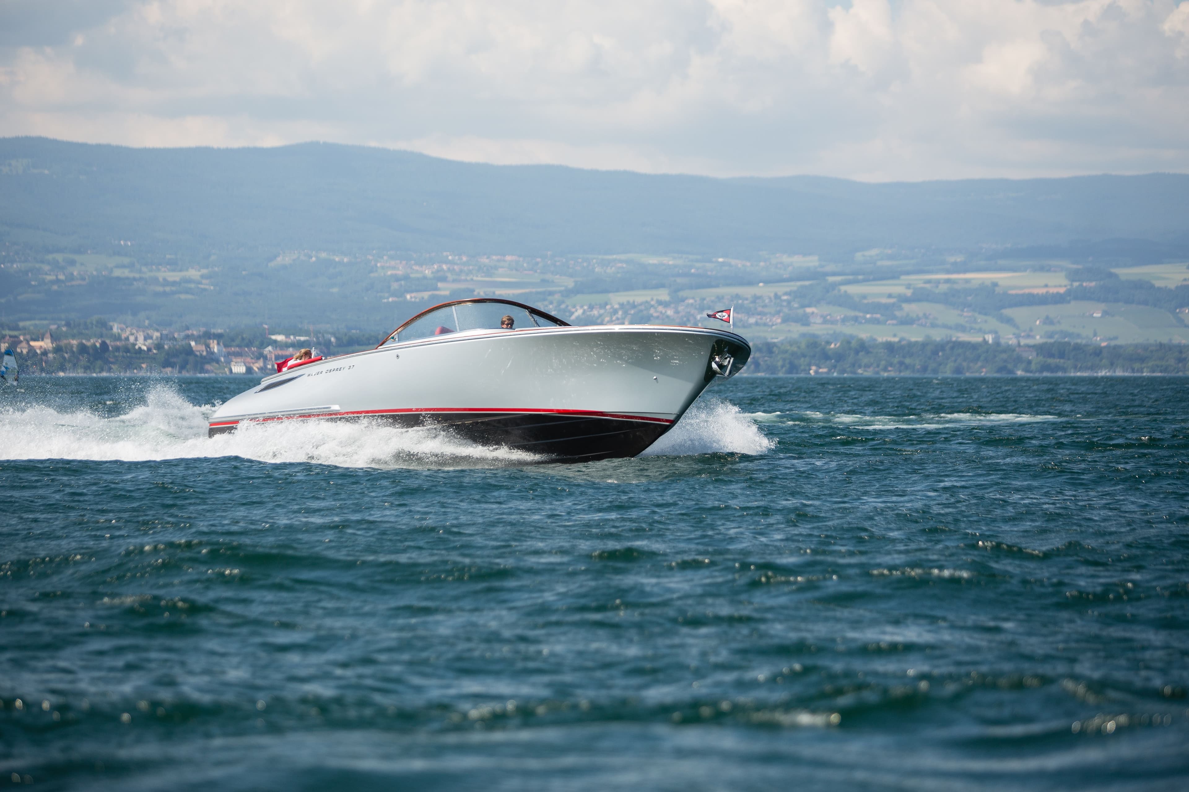 Wajer 37 Osprey Geneve heritage model