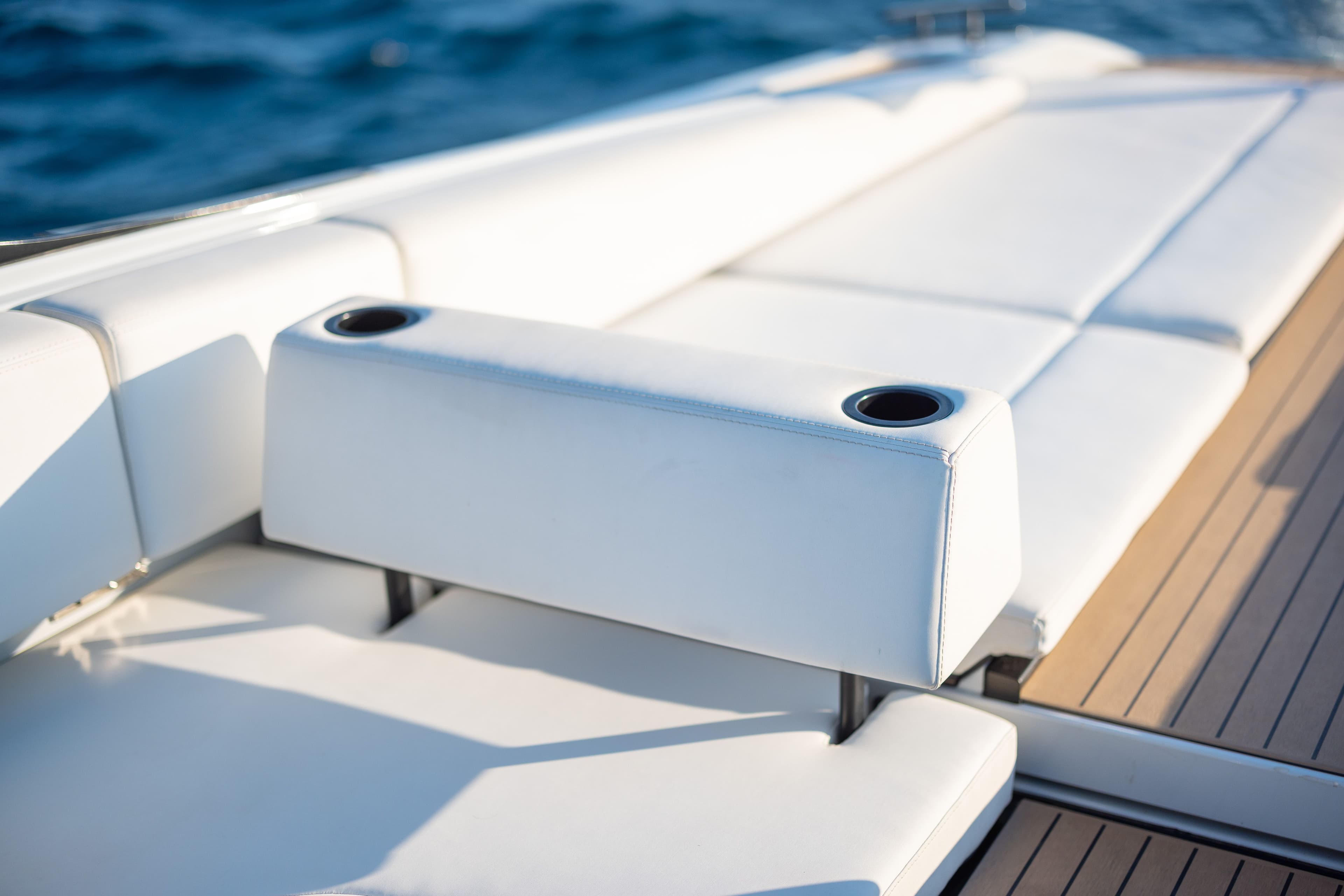 55037 Greenwich III 32