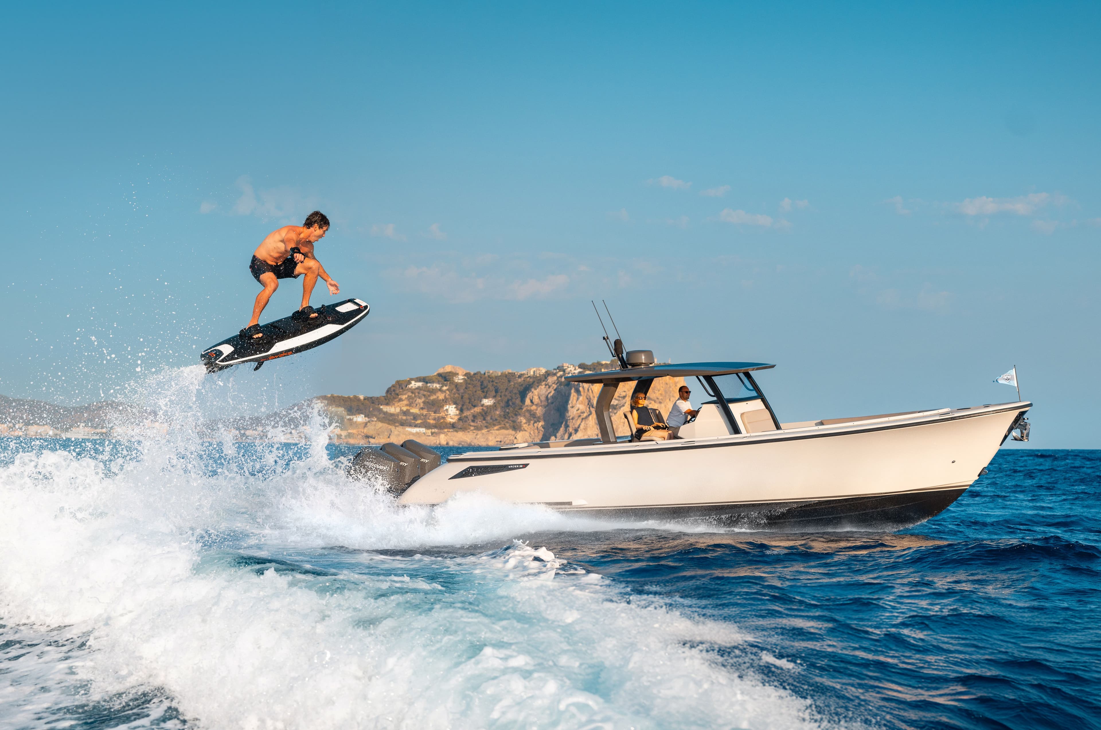 Wajer 38 S V10 outboard engines awake board surf electric