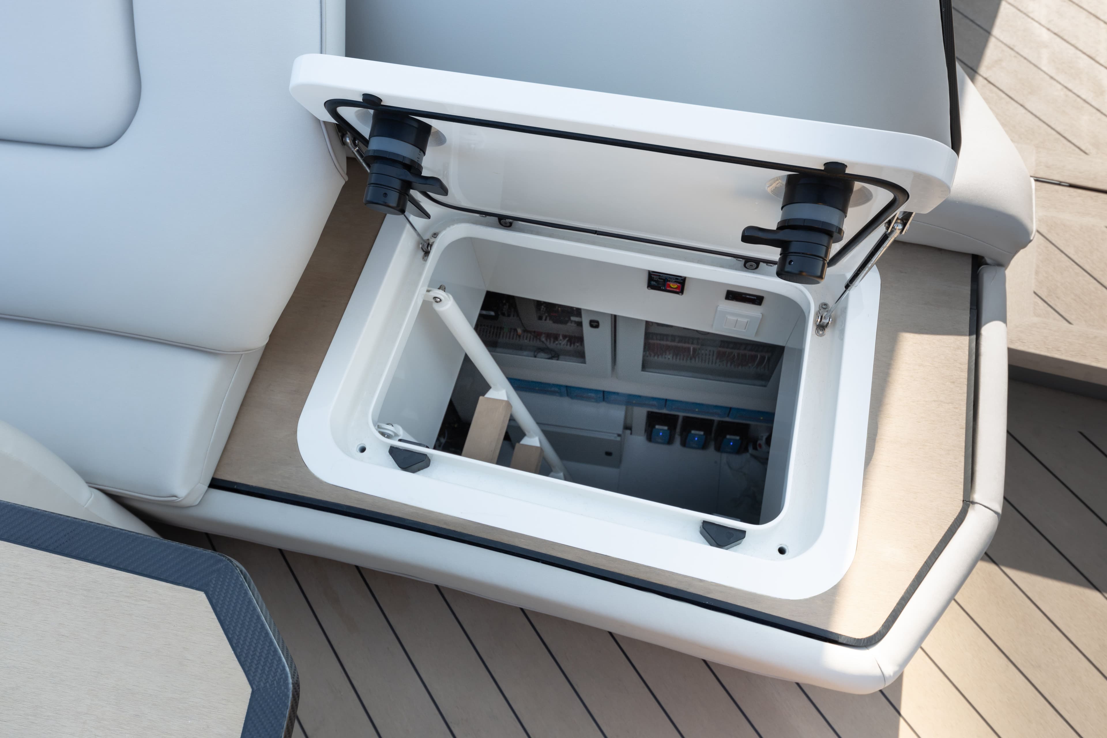 Wajer 77 lounge deck crew cabin technical room hatch underneath cushions