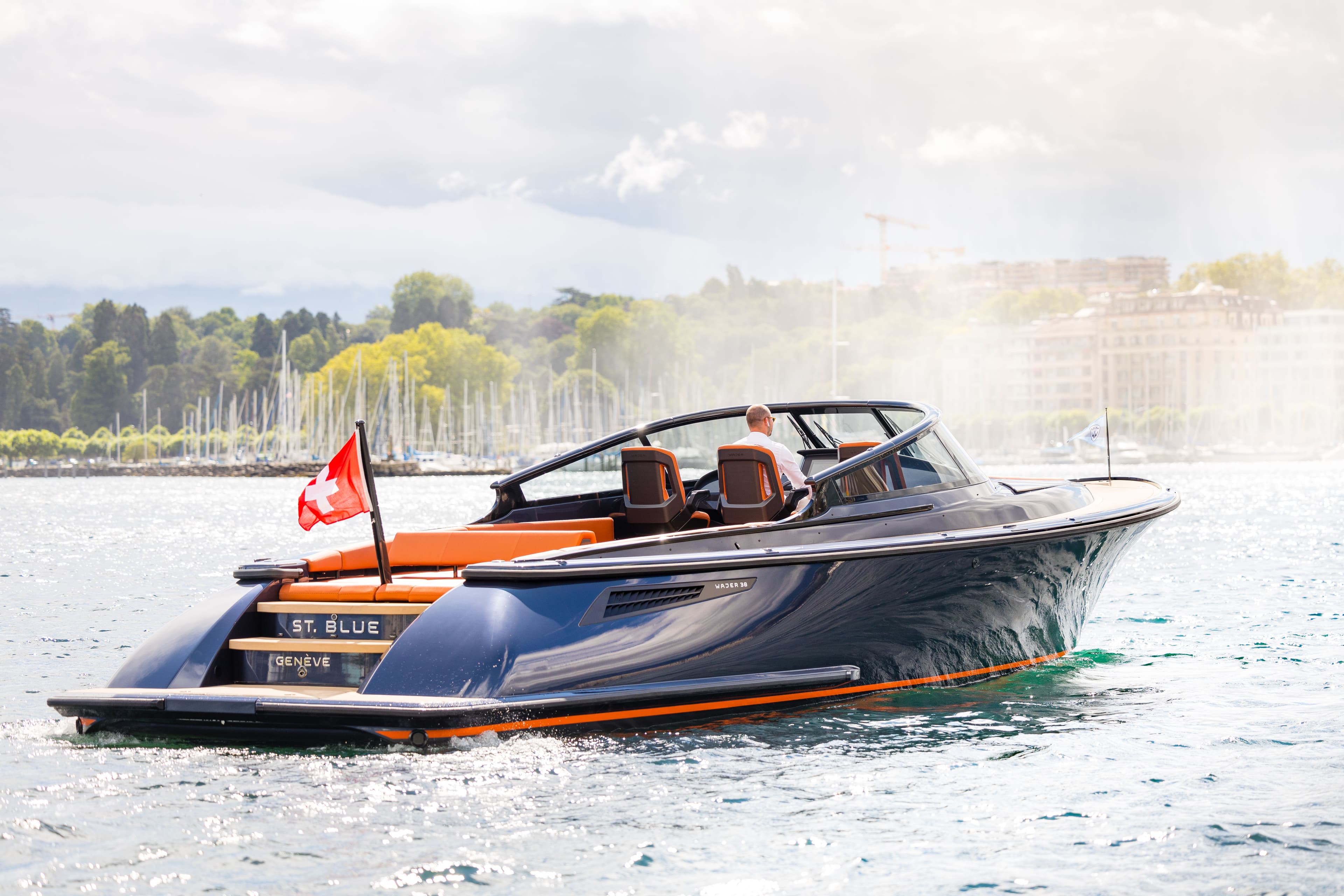 Wajer 38 St Blue Geneva Side 3/4