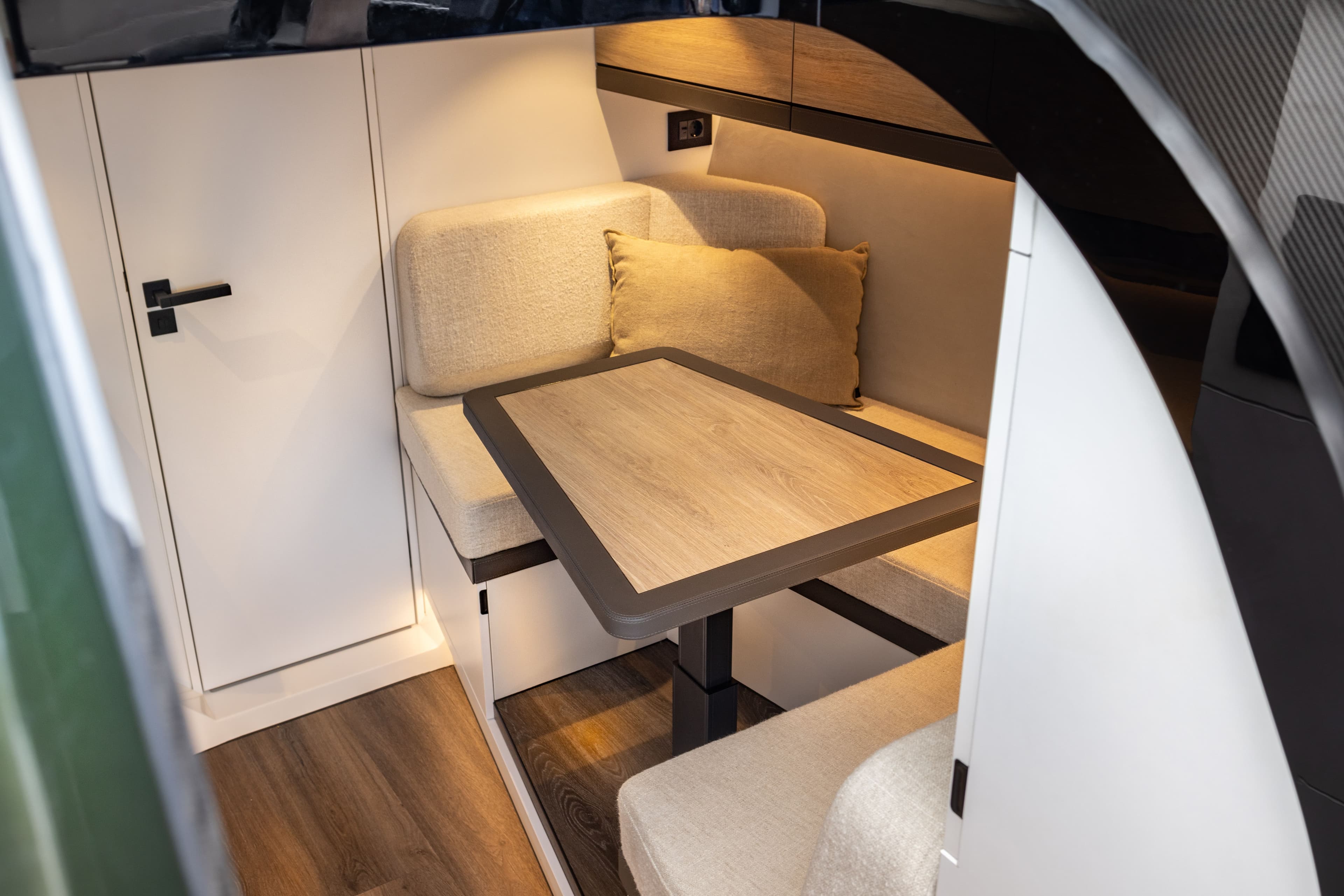 wajer_44003_undercover_12 wajer_44003_undercover_12